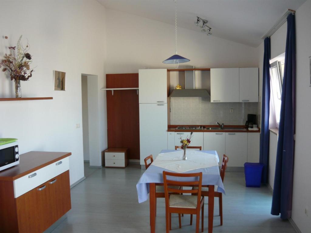 Apartments Dokovic Barbat na Rabu Quarto foto